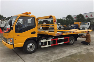 射洪哪里有拖车服务